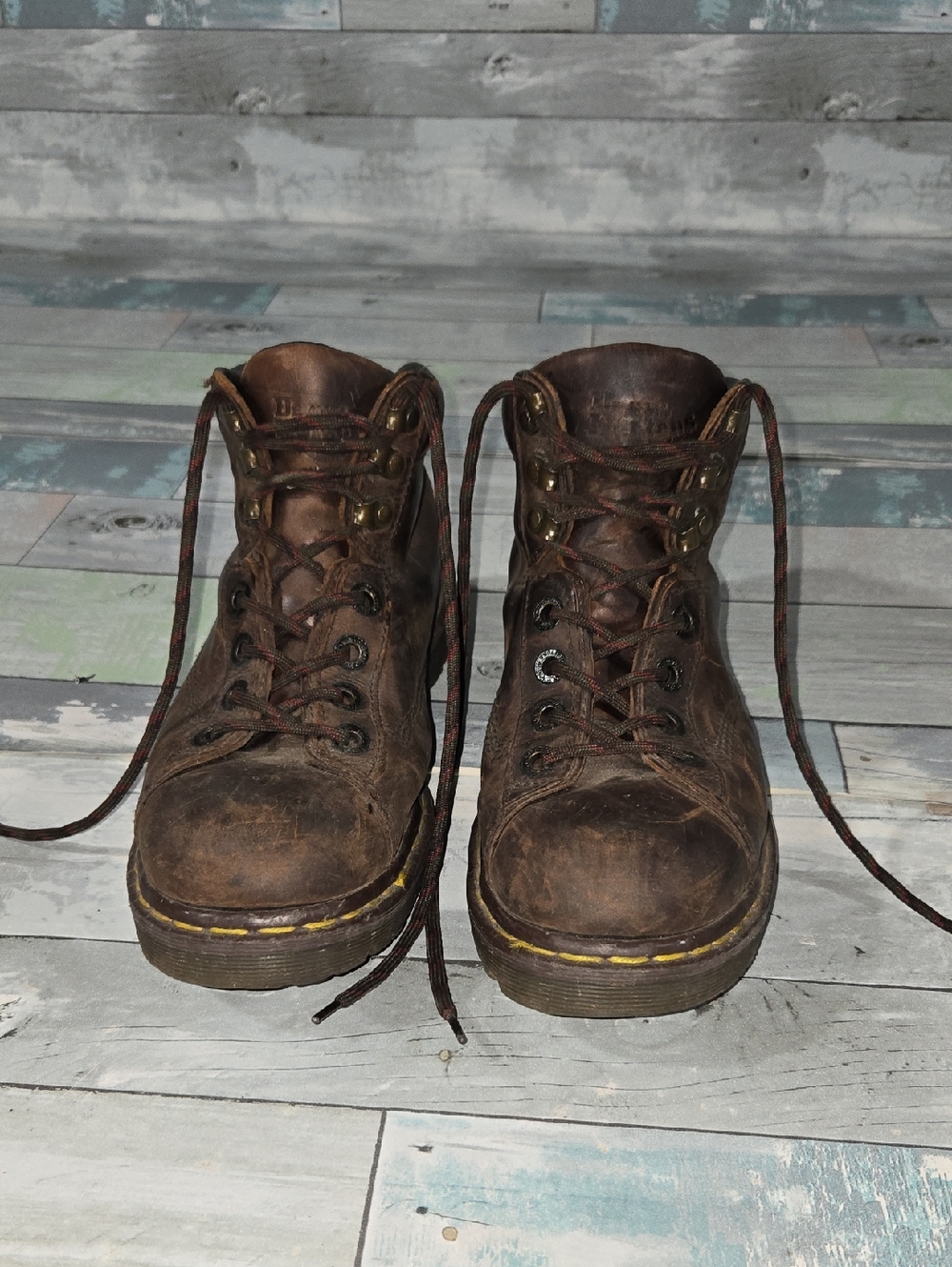 Vintage Dr Martens Brown Leather Lace-Up Work Boots with Yellow Stitching Sz 9